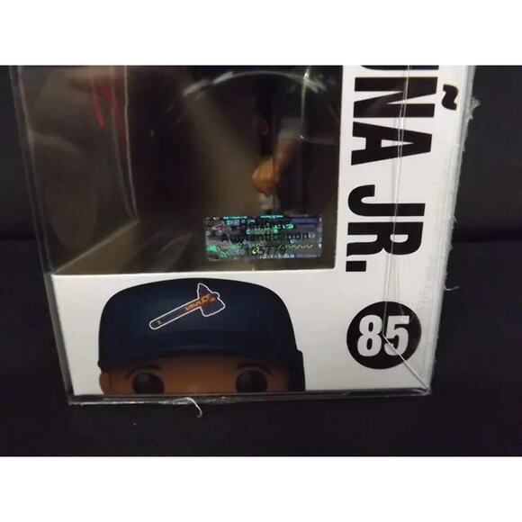 RONALD ACUNA JR BRAVES SIGNED FUNKO POP 85 COA - Picture 2 of 2